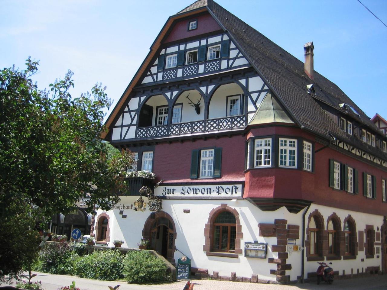 Loewen-Post Hotel Alpirsbach Ngoại thất bức ảnh